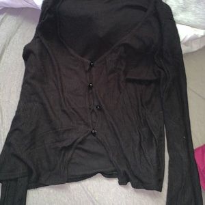 Pretty little thing sweater cropped